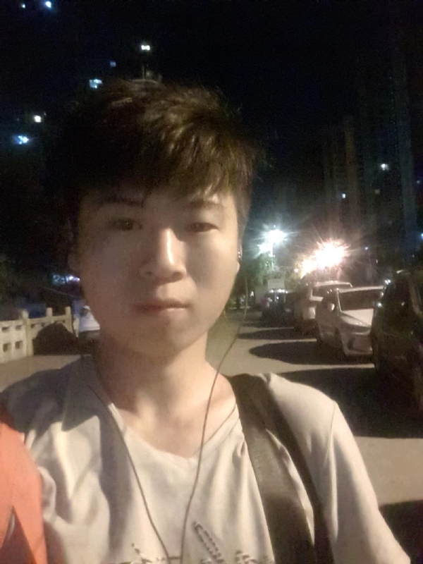 流星的瞬间的第一张照片--闽清婚介网