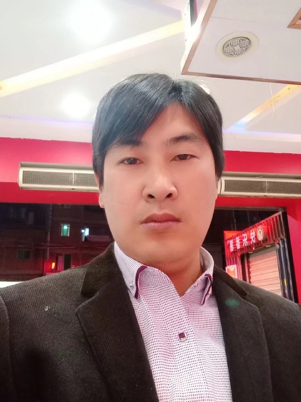 奔跑的第二张照片--闽清婚介网