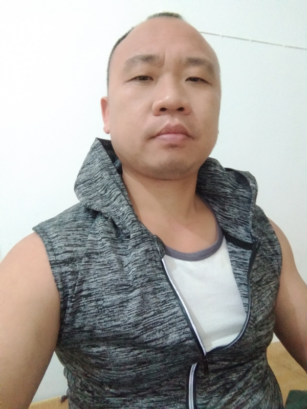 whm的第二张照片--闽清婚介网