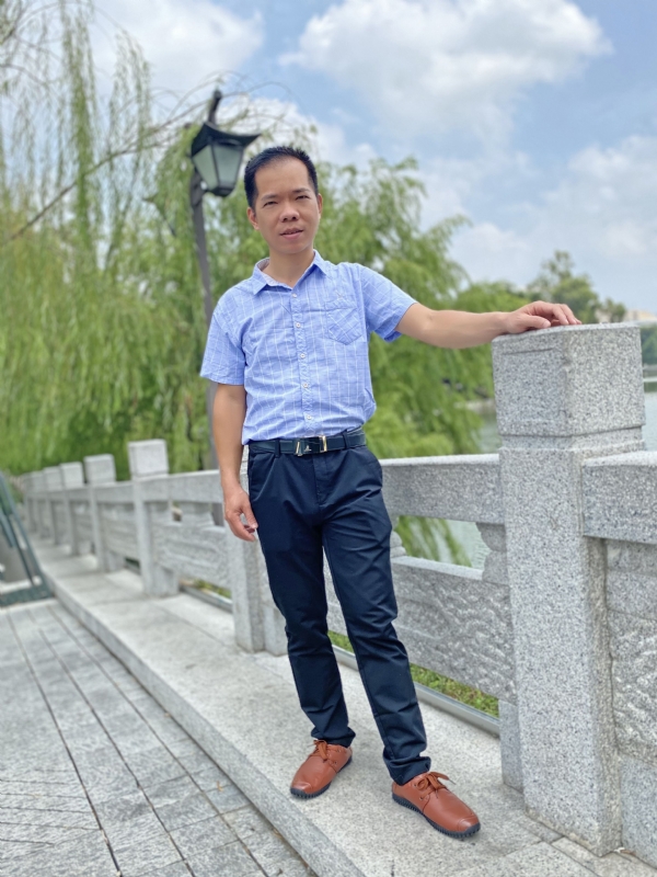 奇峰向阳的第一张照片--闽清婚介网